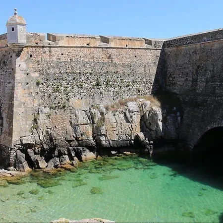 Appartement Jusqu'A 6 Personnes Sur La Presqu'Ile De Peniche Surf Portugal Exterior photo